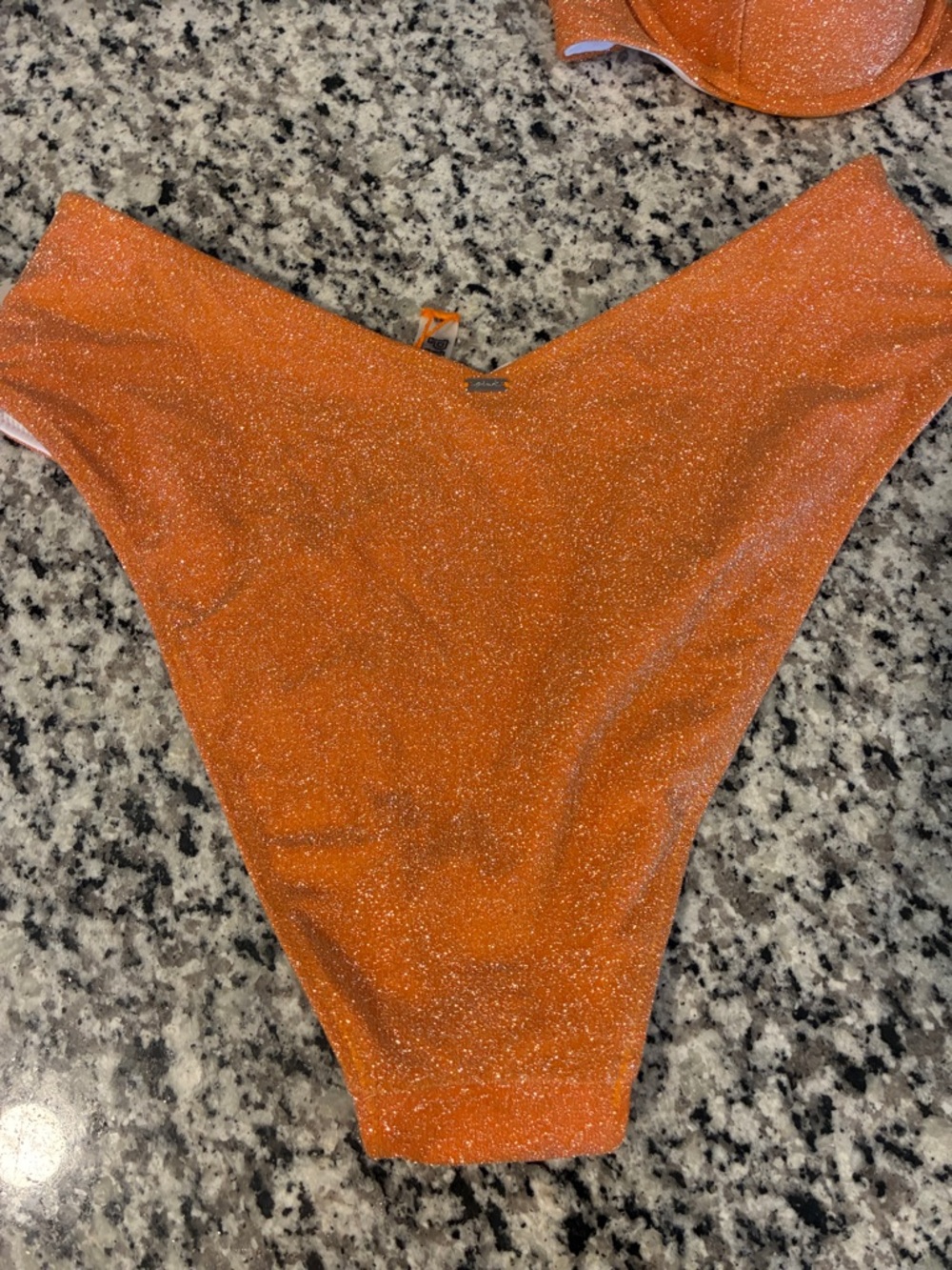 Victoria’s Secret Sparkly Orange Bikini Set NWT Small/Medium - Picture 7 of 7